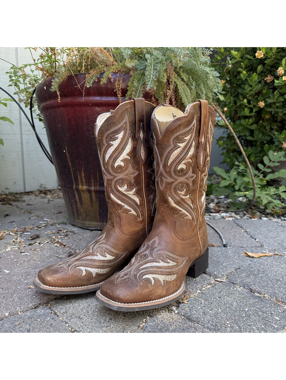 New Ariat Western Boots 9.5 Nonslip Workboots Roundup Bliss Western TX Roadhouse